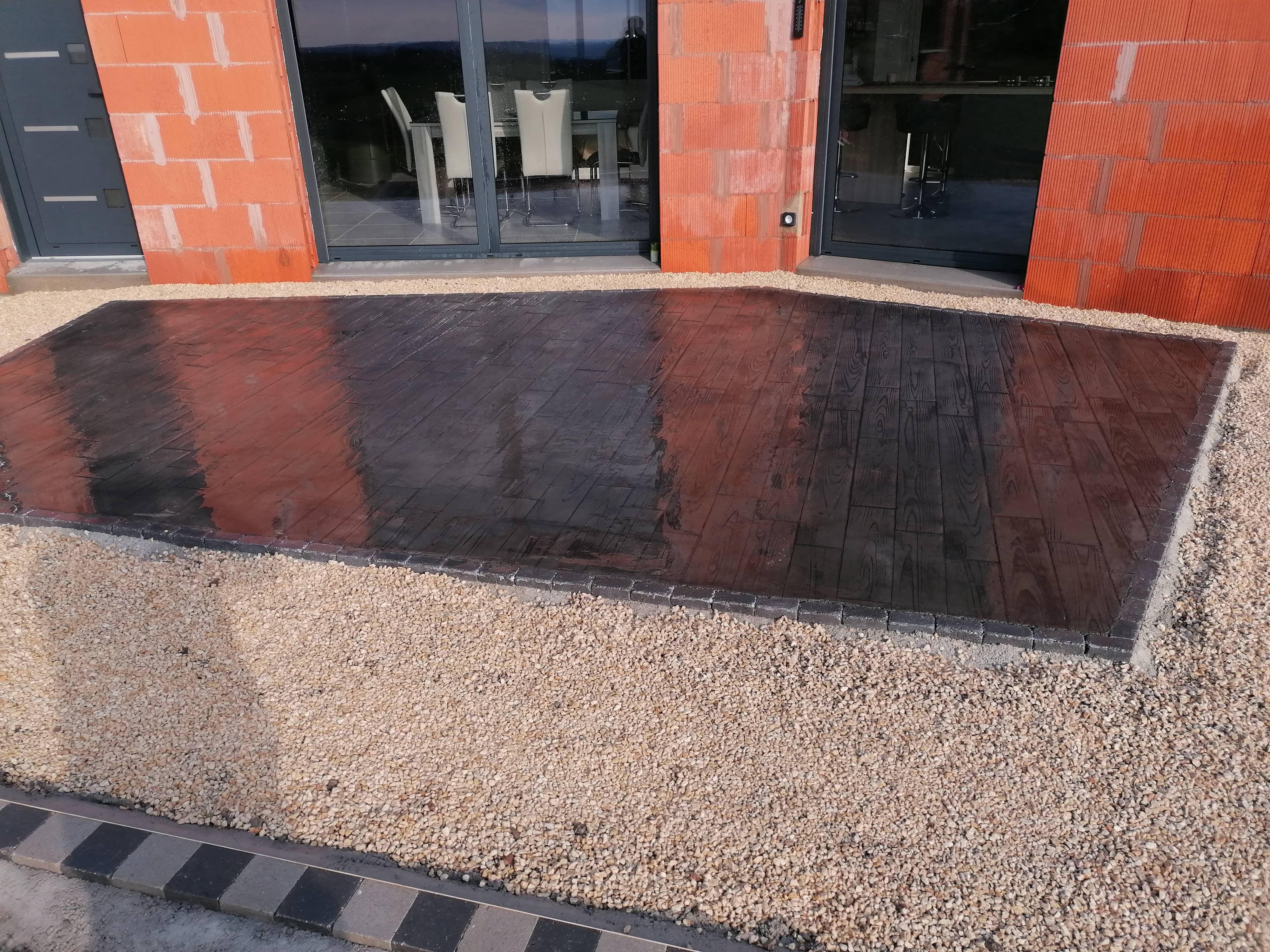 Chantier d'une terrasse à Ecoche